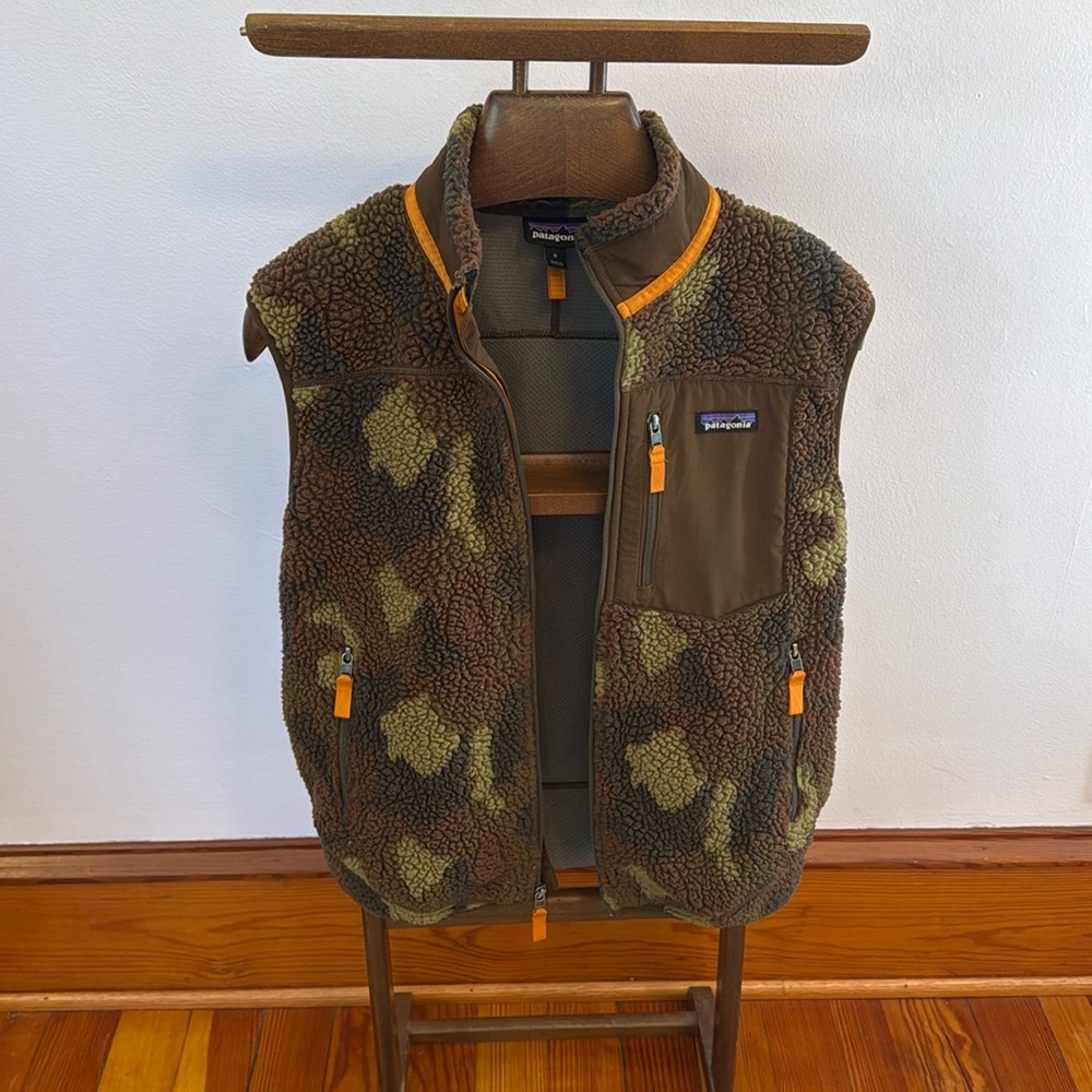 Patagonia Camo _ Glamo Pile Sherpa Vest Medium STY23048FA18